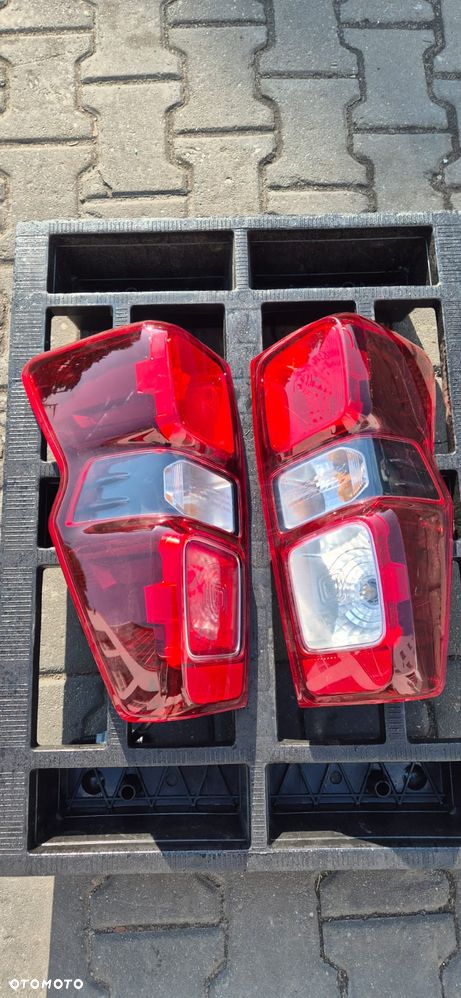 Lampa tylna prawa ISUZU D-MAX 2020- - 4