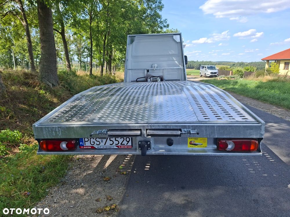 Mercedes-Benz Sprinter - 5