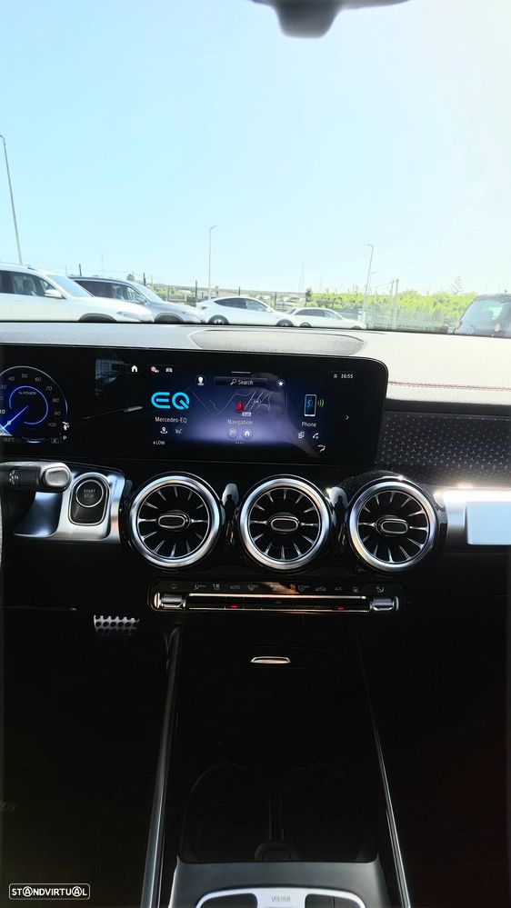 Mercedes-Benz EQB 250+ AMG Line - 34