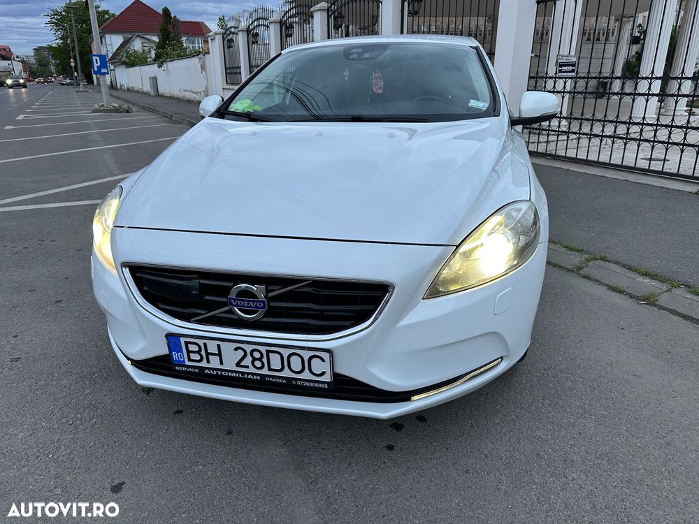 Volvo V40 D4 Aut Momentum - 3