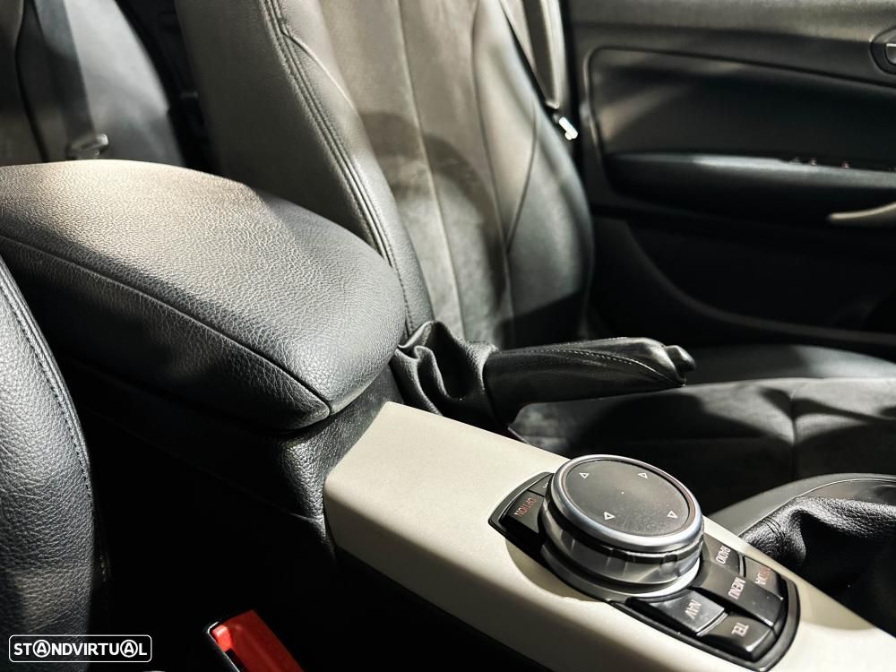 BMW 116 d EDynamics Line Sport - 30