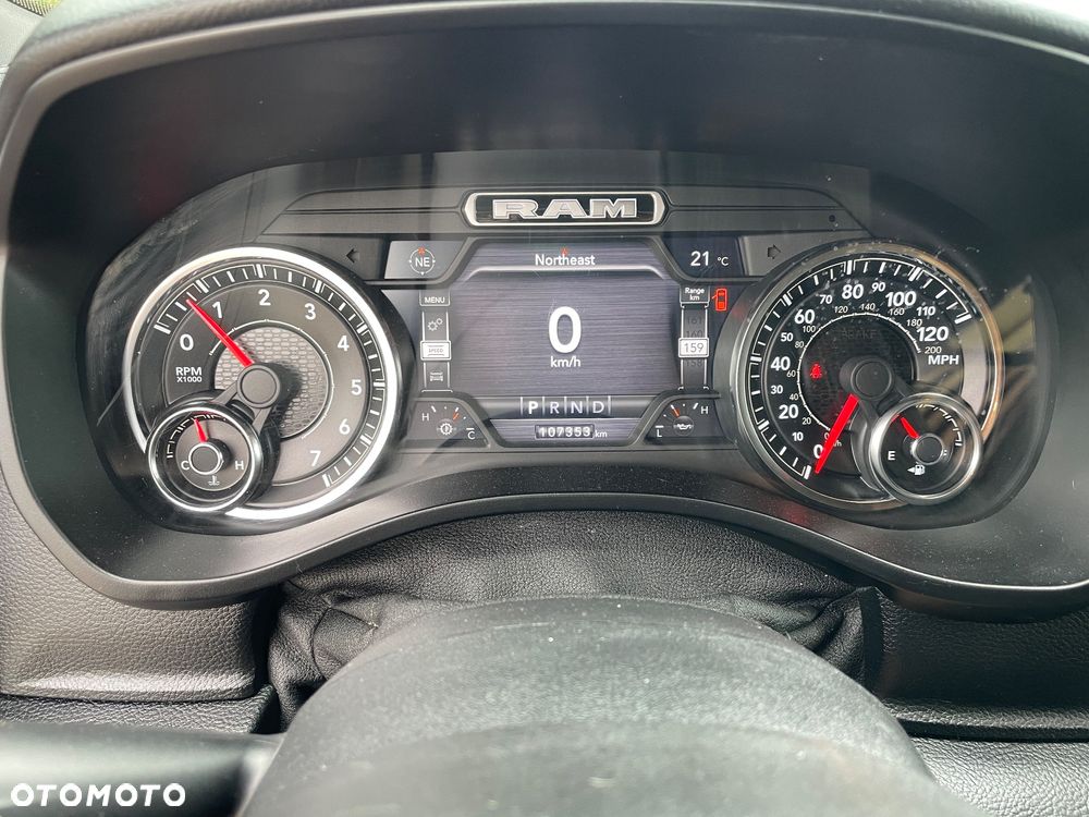 RAM 1500 5.7 Crew Cab Bighorn - 28