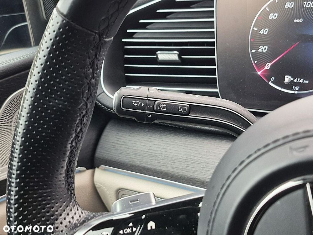 Mercedes-Benz GLS - 36