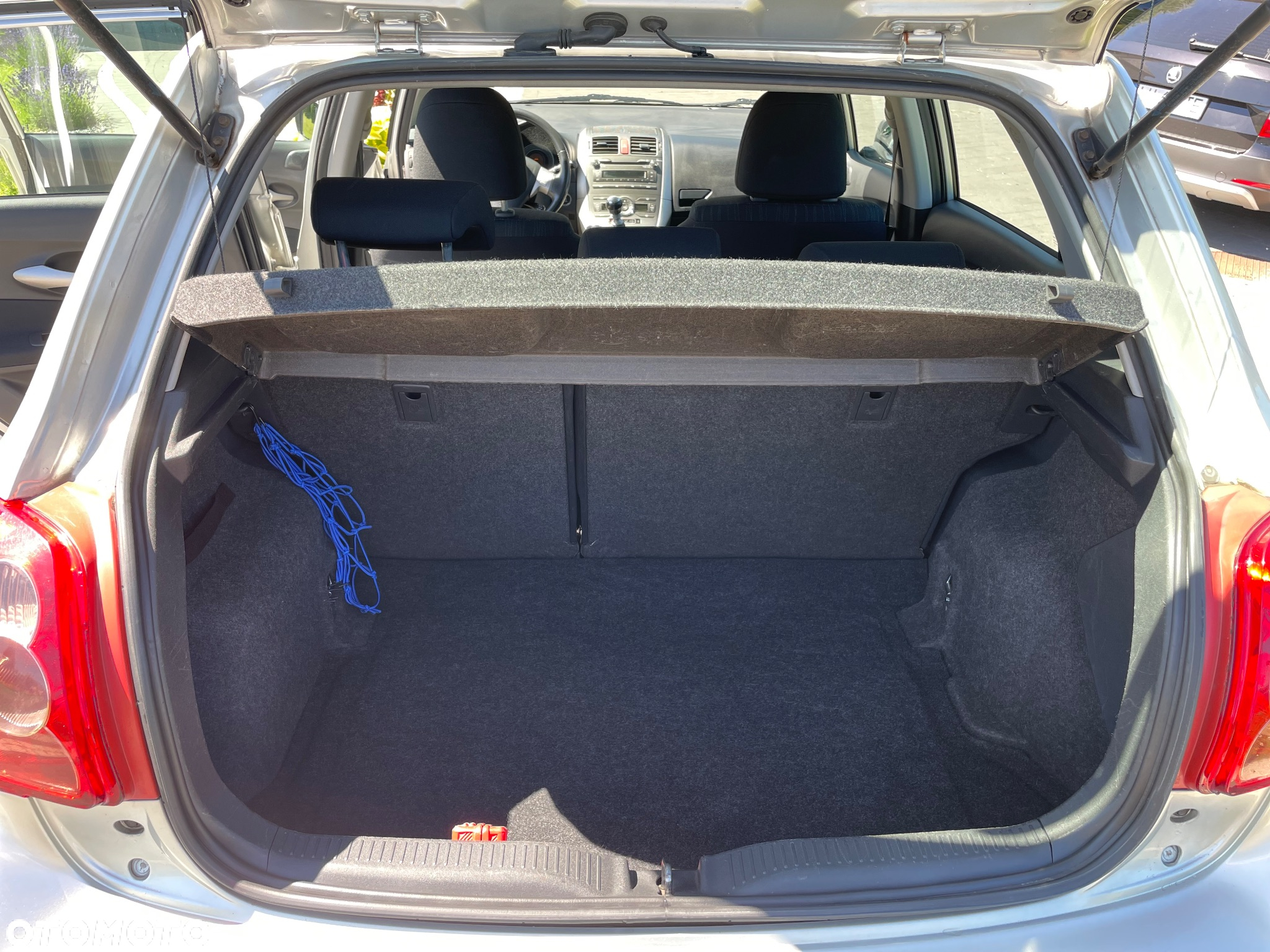 Toyota Auris 2.0 D-4D Sol - 10