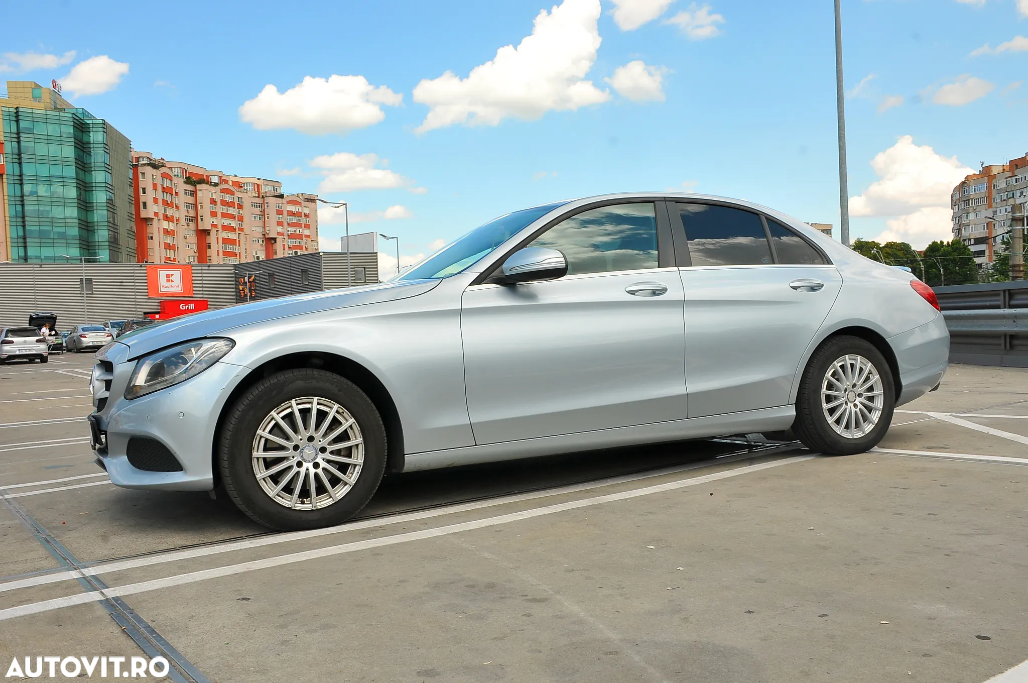 Mercedes-Benz C 220 d T 9G-TRONIC Avantgarde - 12