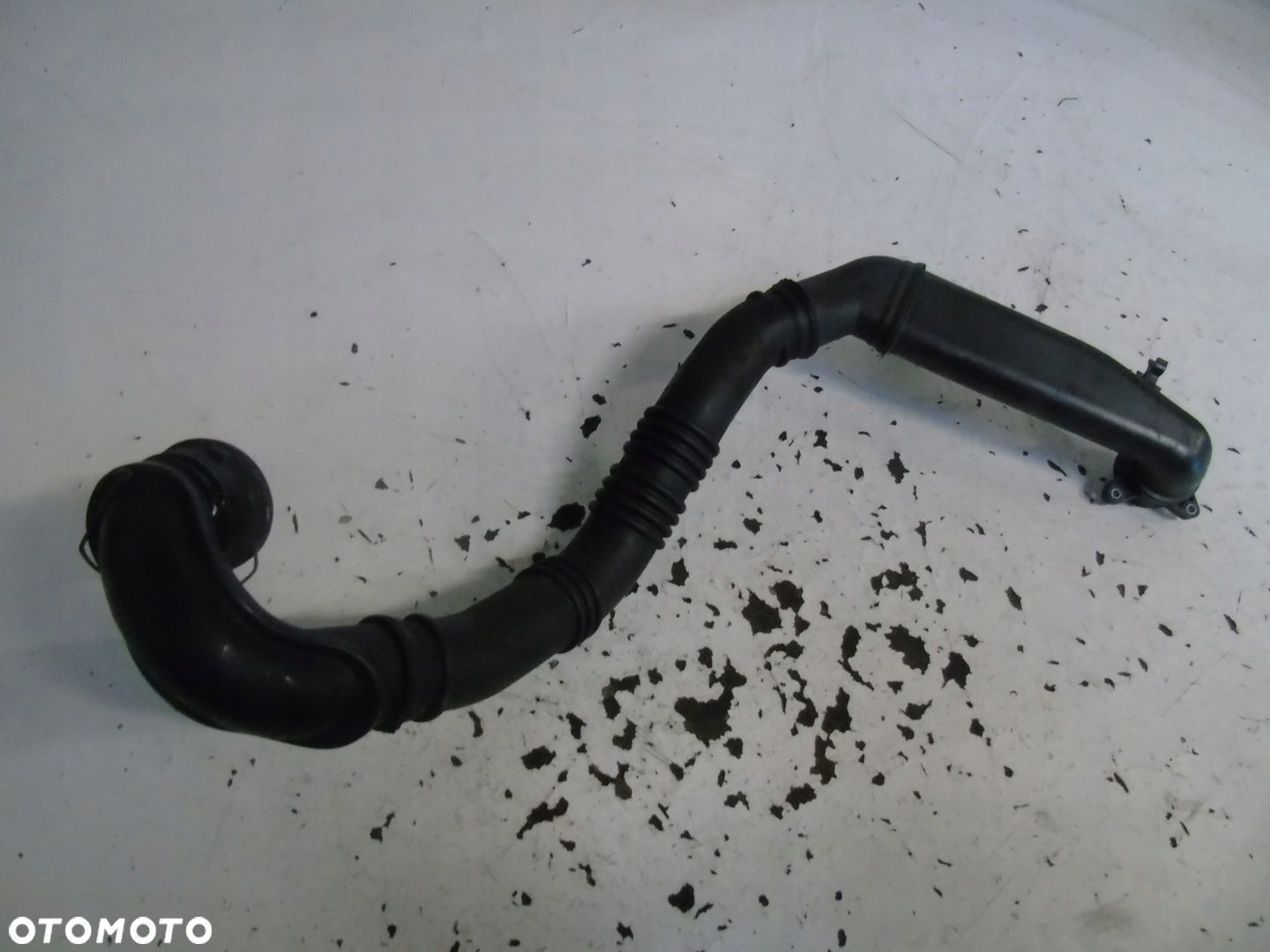 PRZEWÓD POWIETRZA 13265282 OPEL ZAFIRA C - 1