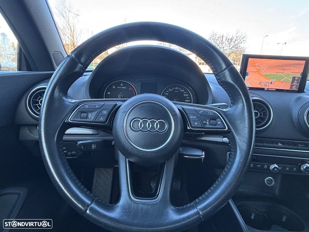 Audi A3 Cabrio 1.6 TDi Sport - 18