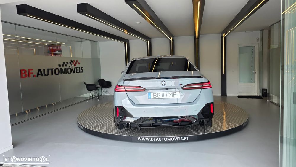 BMW 530 e Pack Desportivo M - 19