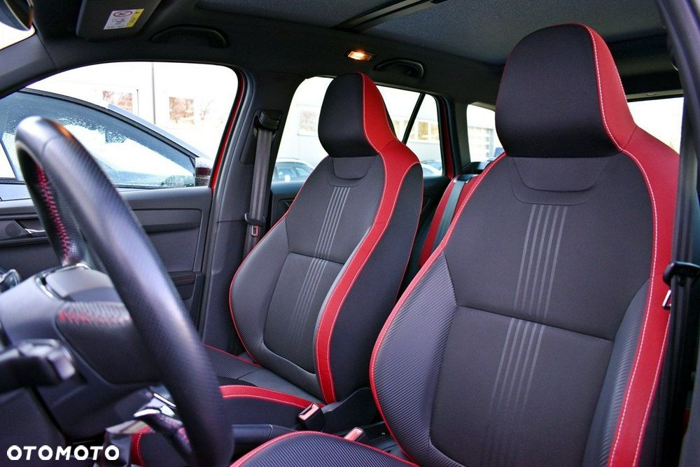 Skoda Fabia 1.0 TSI Monte Carlo - 12