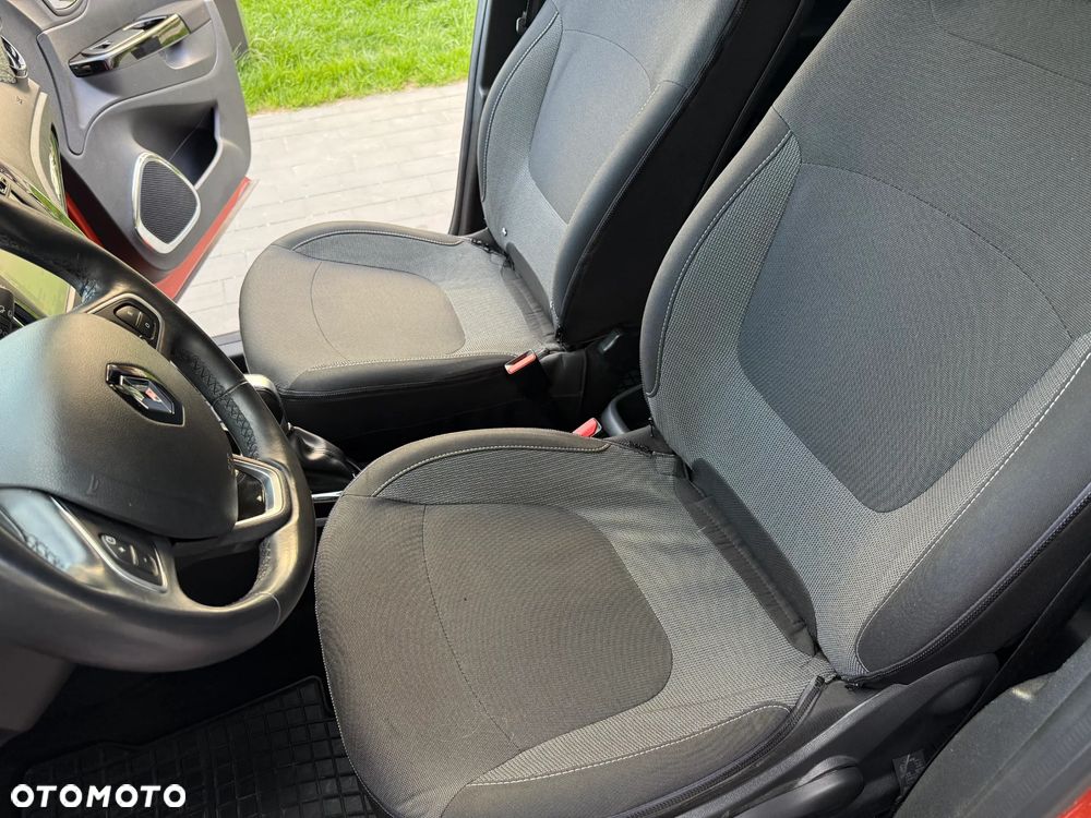 Renault Captur 1.2 Energy TCe Limited EDC - 32