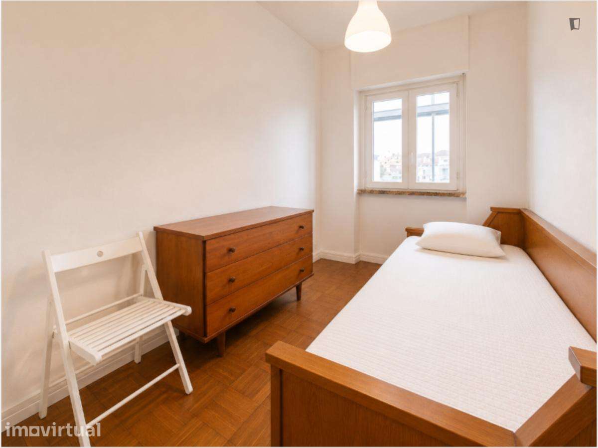 Quarto - localizado em Estrela Lisbon - Grande imagem: 4/14