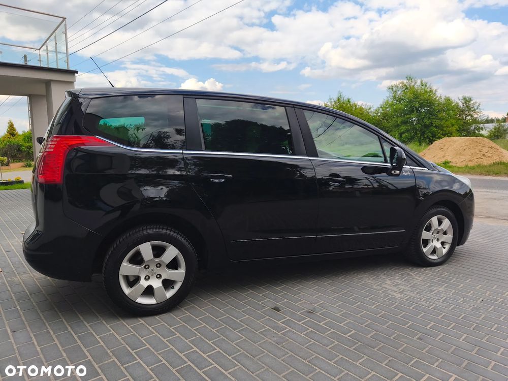 Peugeot 5008 - 10
