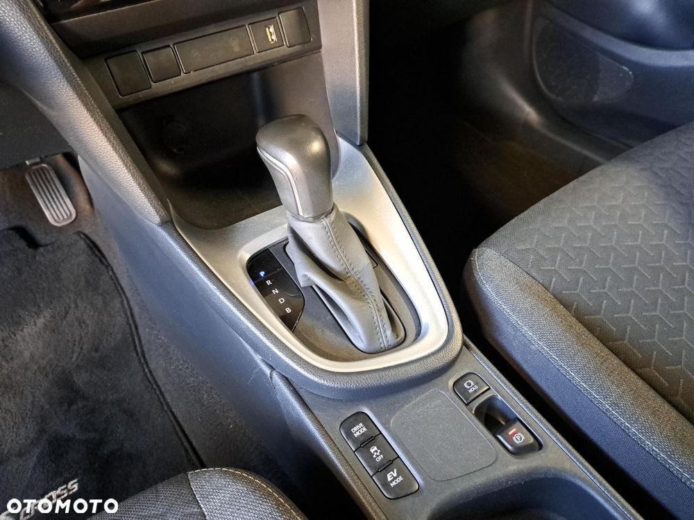 Toyota Yaris Cross Hybrid 1.5 Comfort - 25