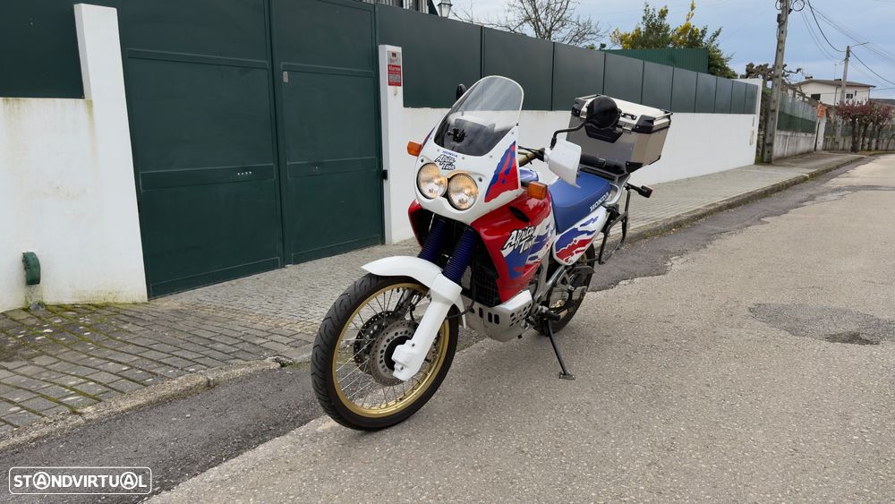 Honda Africa Twin RD07 - 12