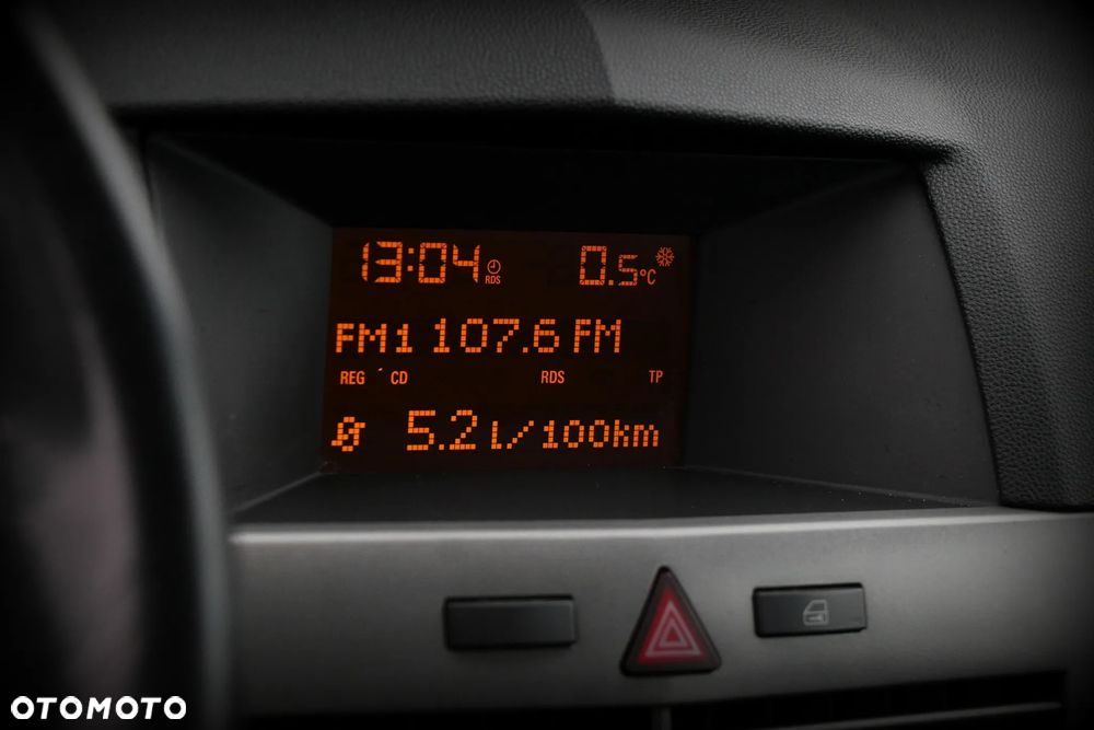 Opel Astra 1.9 CDTI - 22