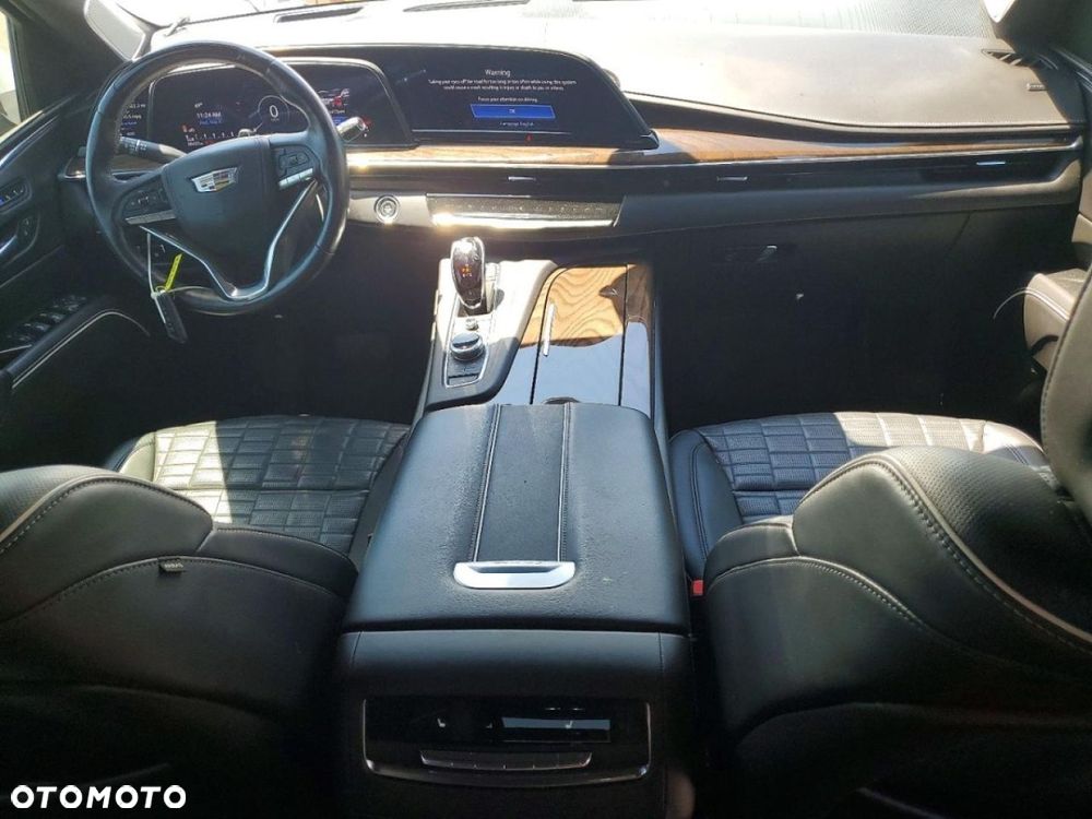 Cadillac Escalade - 8