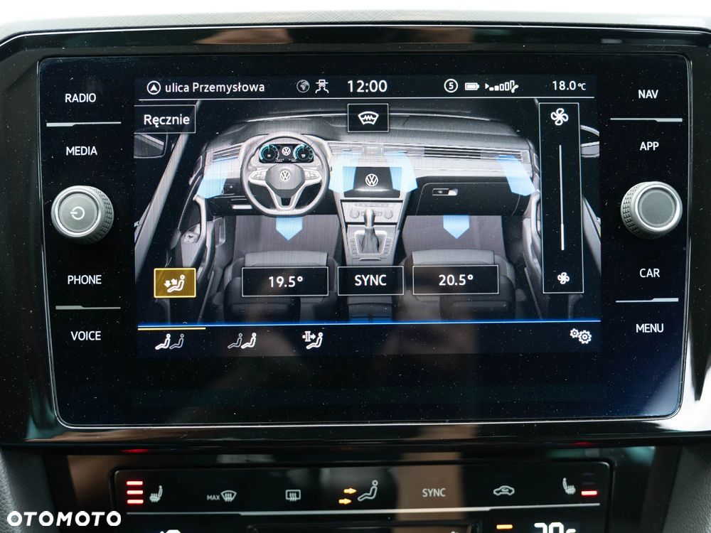 Volkswagen Passat 1.5 TSI EVO Elegance - 27