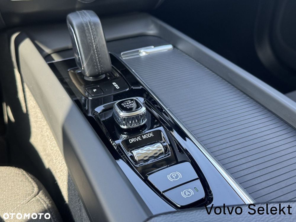 Volvo XC 60 - 24