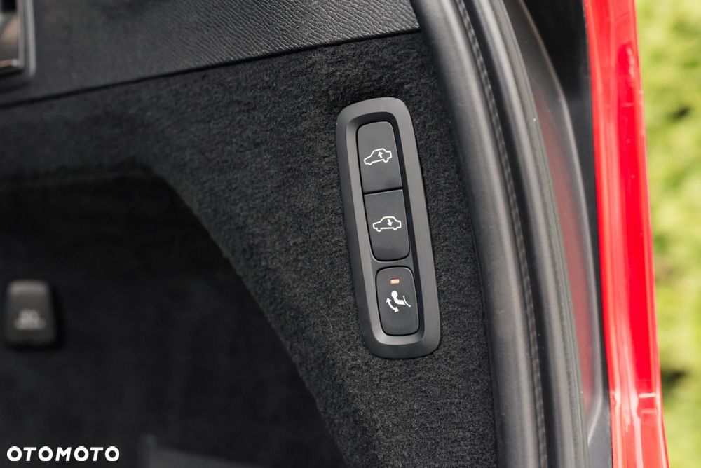 Volvo XC 90 D5 AWD R-Design - 35