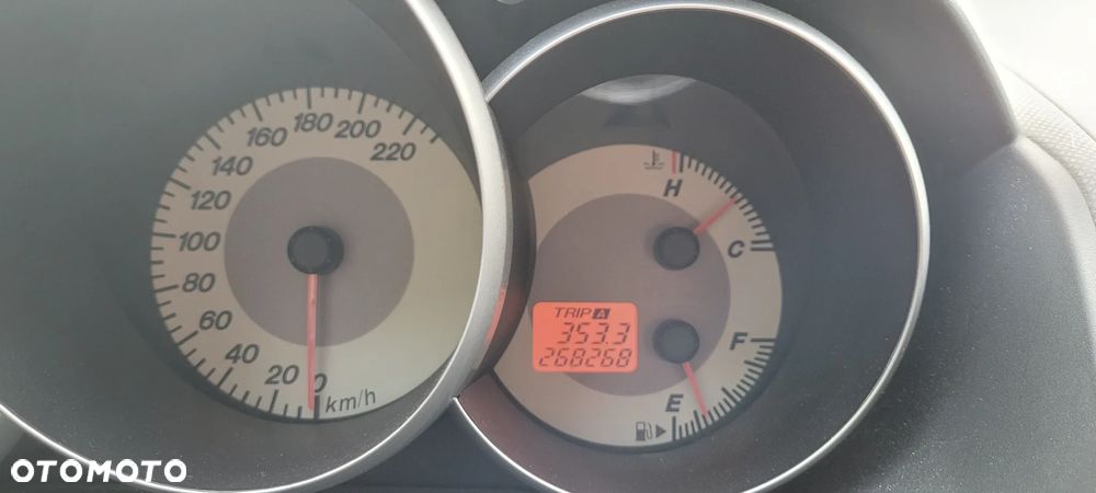 Mazda 3 1.6 Exclusive - 18