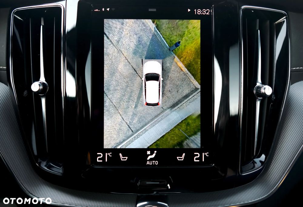 Volvo XC 60 - 33