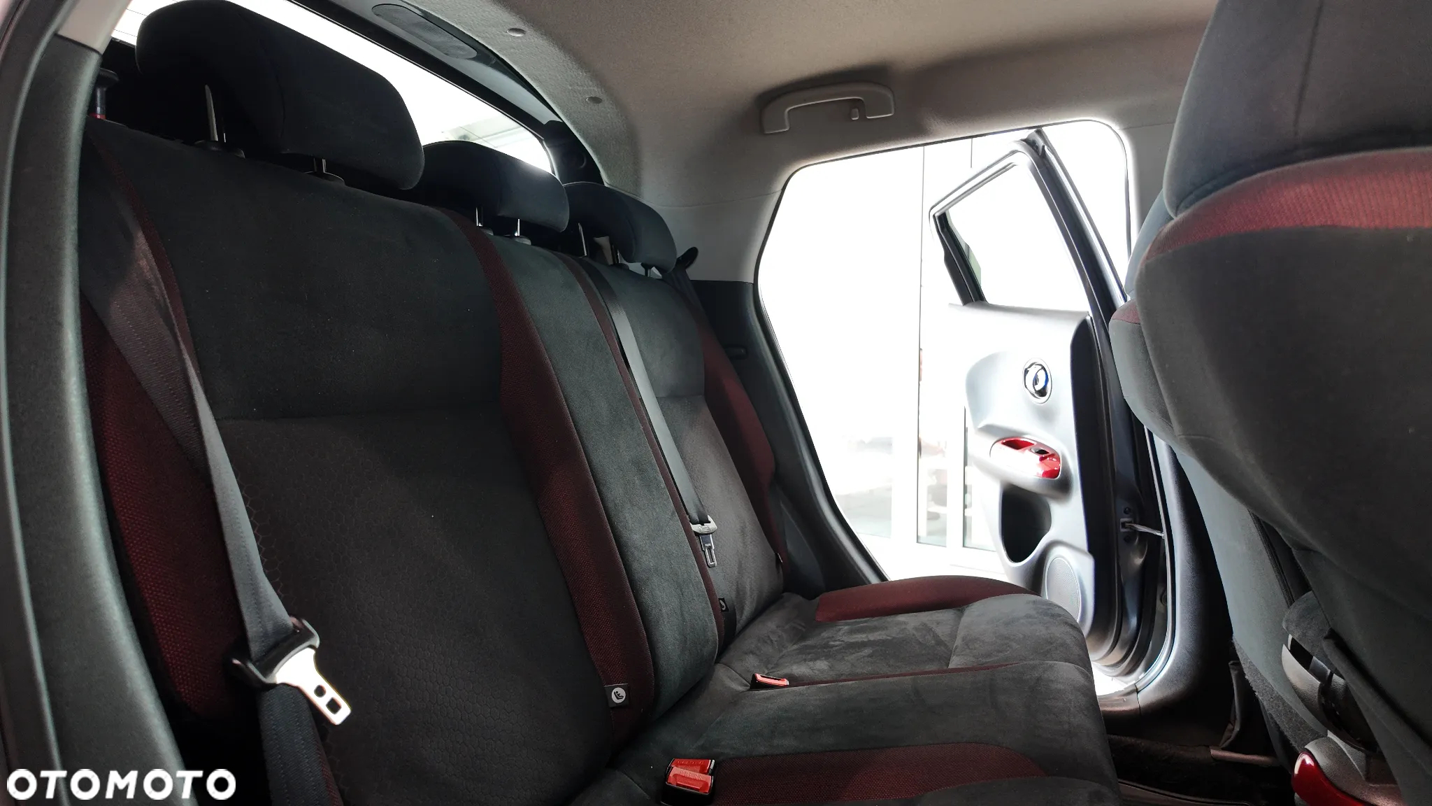 Nissan Juke 1.6 DIG-T Tekna - 34