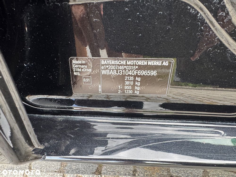 BMW Seria 3 318d xDrive - 24