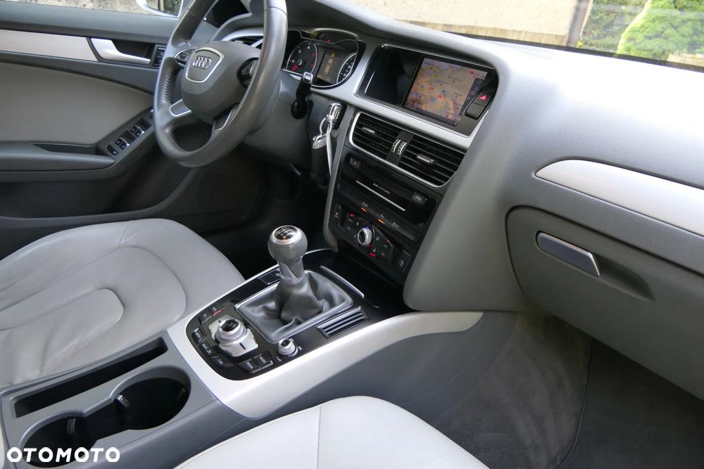 Audi A4 Avant 2.0 TDI ultra - 17