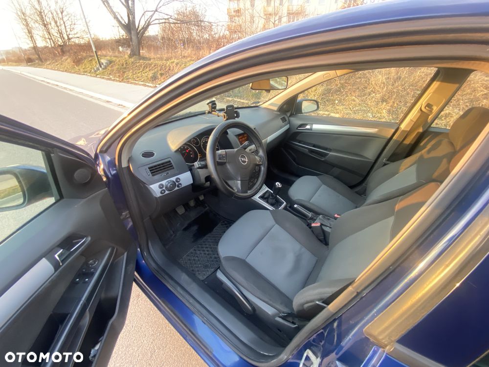 Opel Astra 1.6 - 11