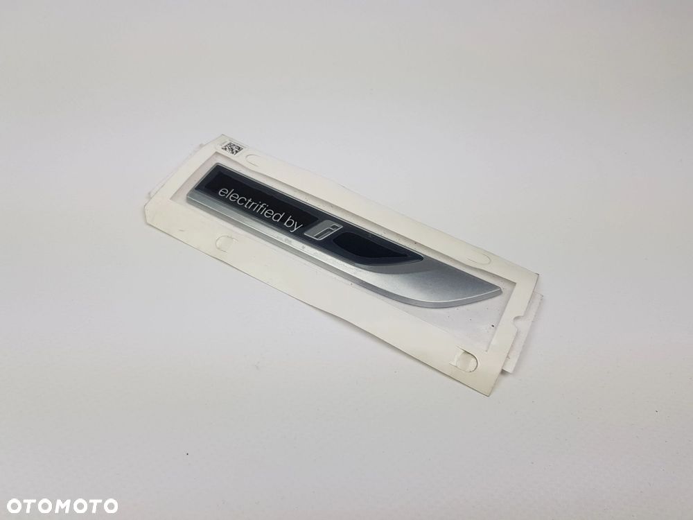 NOWY ORYGINALNY Emblemat Znaczek (electrified by i) BMW G30 G31 G38 5A2E912 - 2