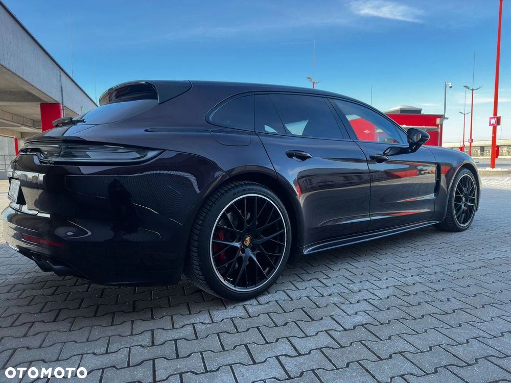 Porsche Panamera - 22