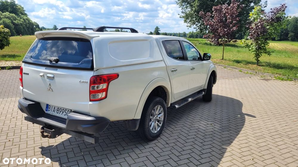 Mitsubishi L200 2.4 d DC Instyle Premiere Edition - 2