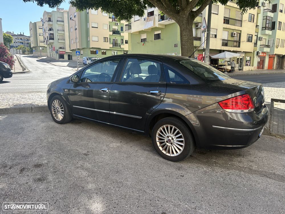 Fiat Linea 1.6 M-Jet Emotion - 10