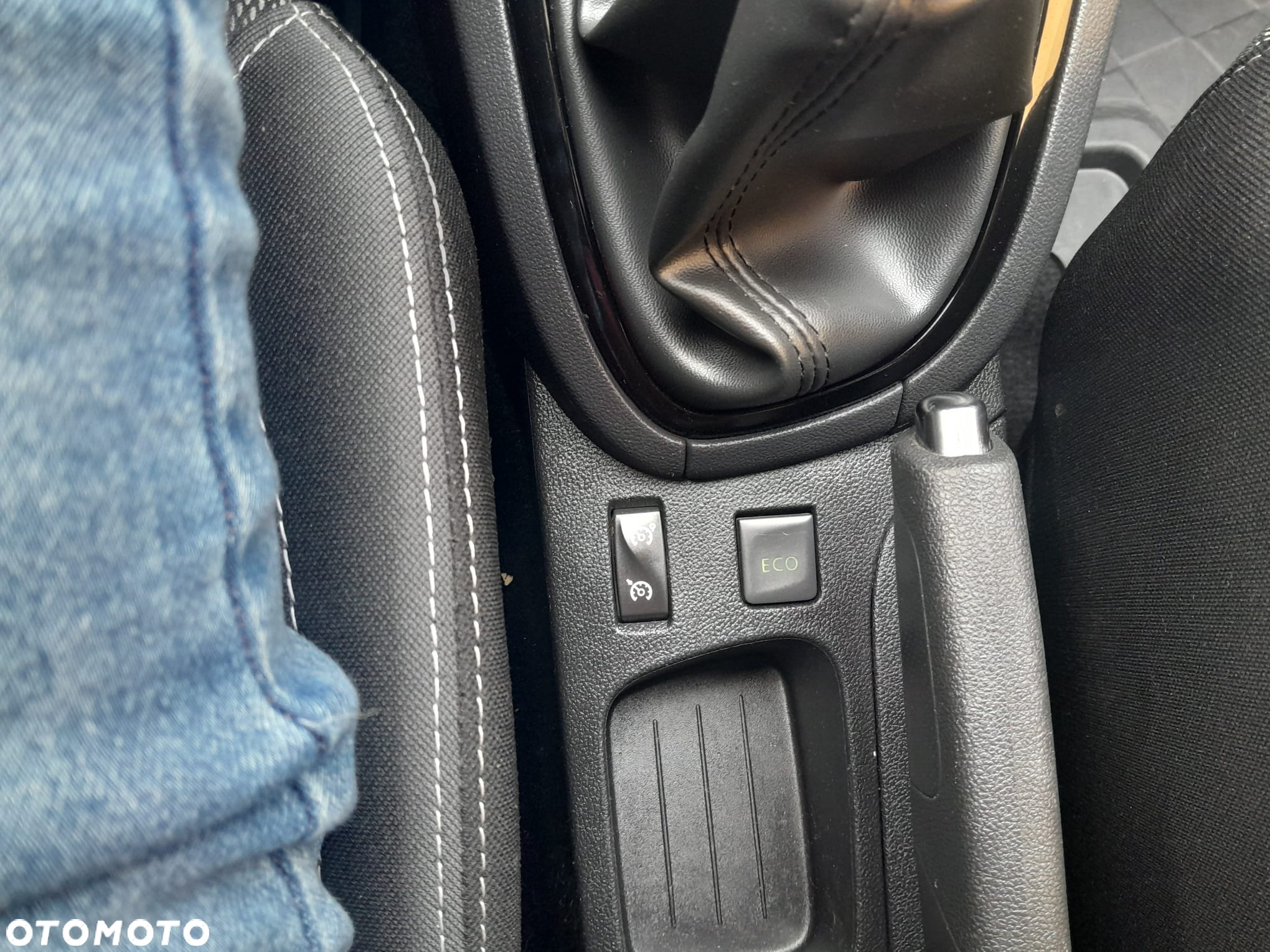 Renault Clio - 22