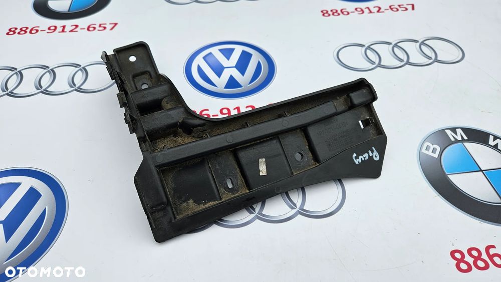 Fiat 500L Komplet ślizgów zderzaka tylnego na prawą stronę Ślizgi tył prawy Ślizg Mocowanie 51886091 51891338 - 6
