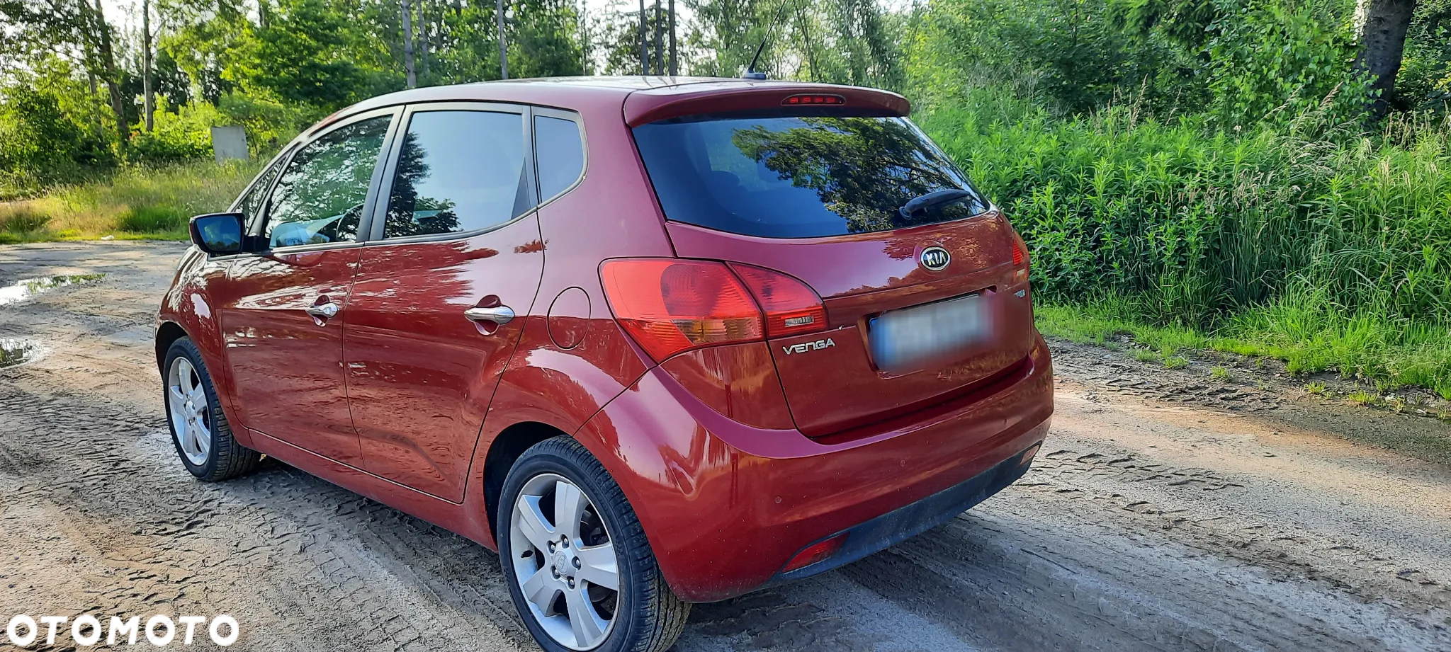 Kia Venga - 5