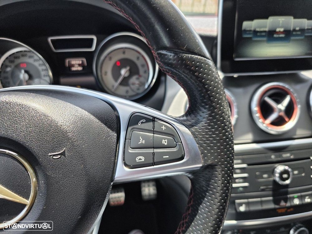 Mercedes-Benz CLA 200 d Shooting Brake AMG Line - 26