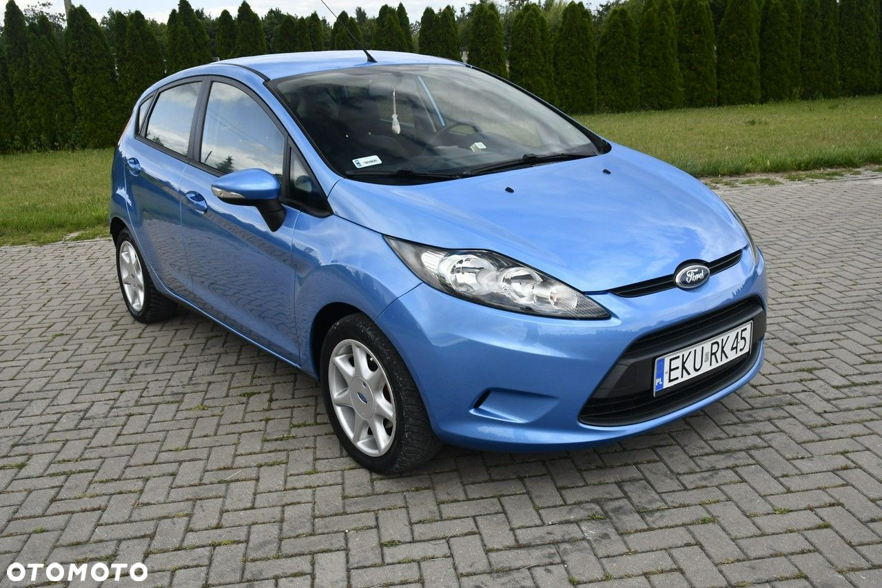 Ford Fiesta - 2