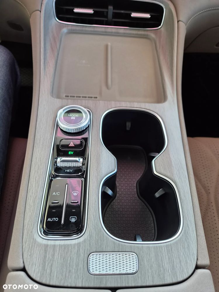 Chery Tiggo 8 1.5 T-GDI Super Hybrid Prestige DCT - 9