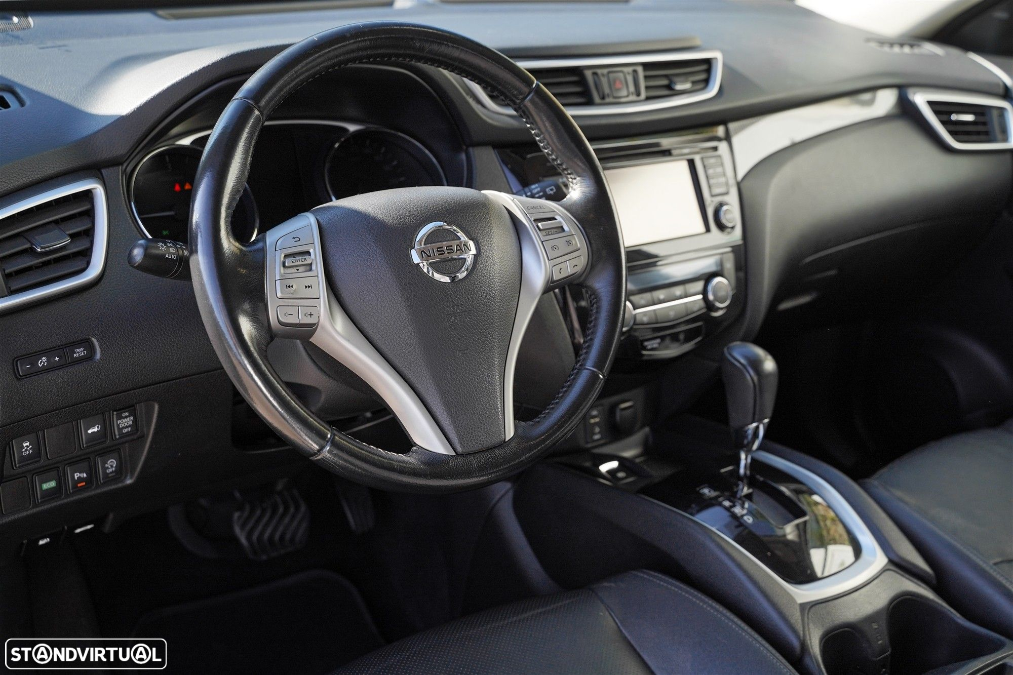 Nissan X-Trail 1.6 dCi N-Connecta Xtronic - 30