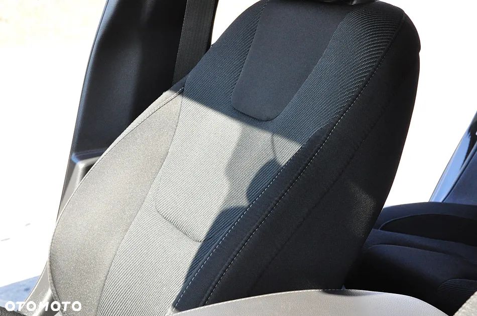 Ford Mondeo 2.0 TDCi Trend PowerShift - 26