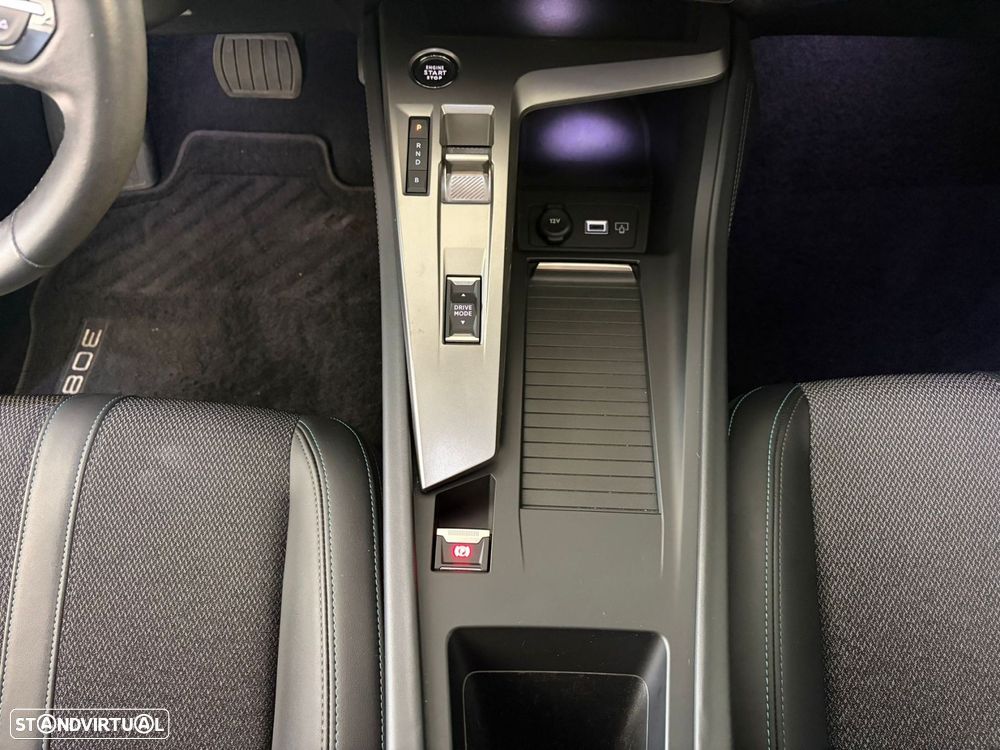 Peugeot 308 SW 1.6 Hybrid Allure Pack e-EAT8 - 17
