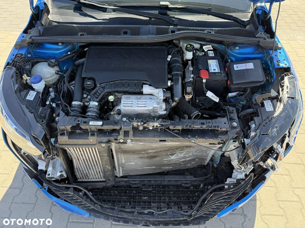 Peugeot 208 - 10
