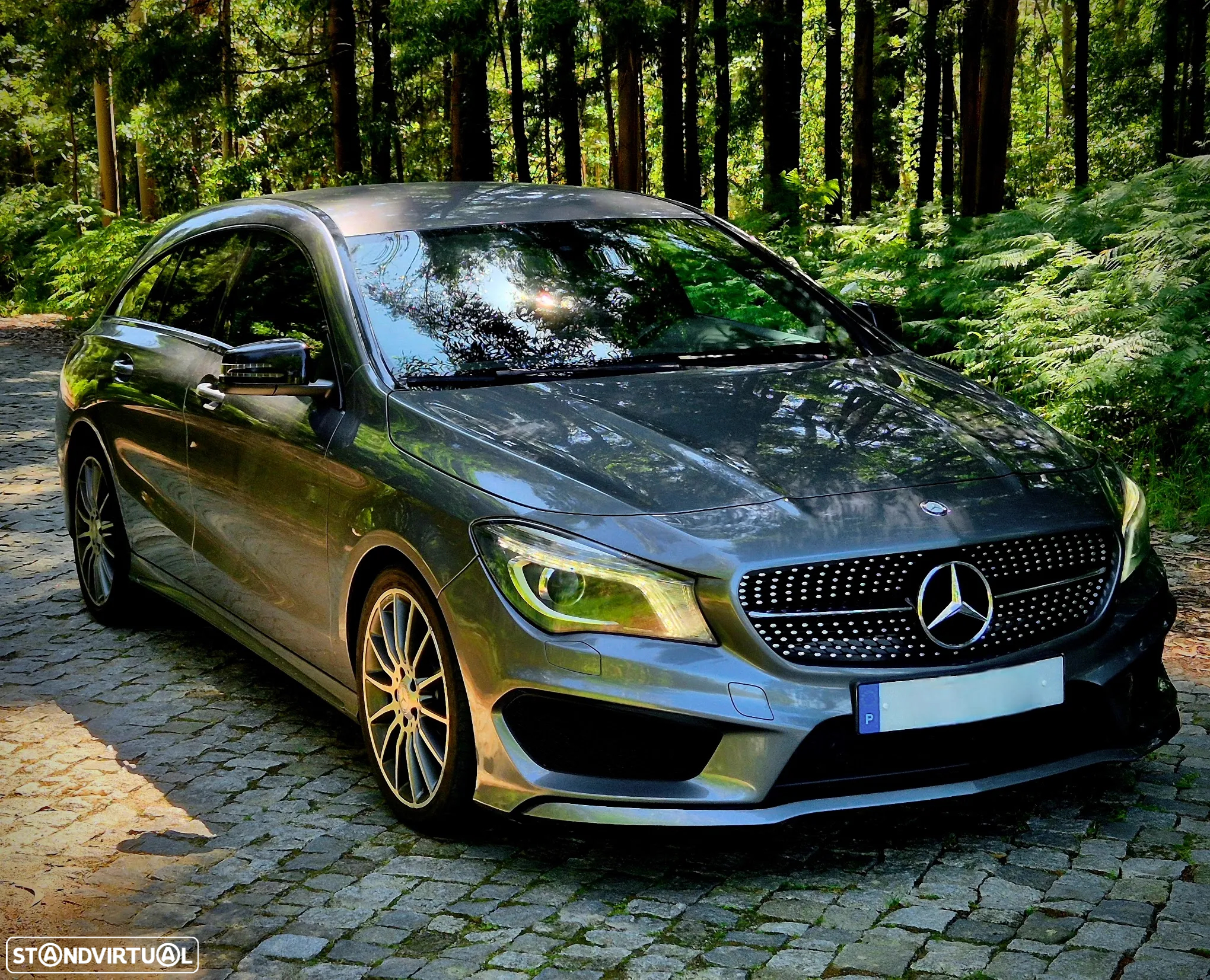 Mercedes-Benz CLA 200 d Shooting Brake AMG Line - 9