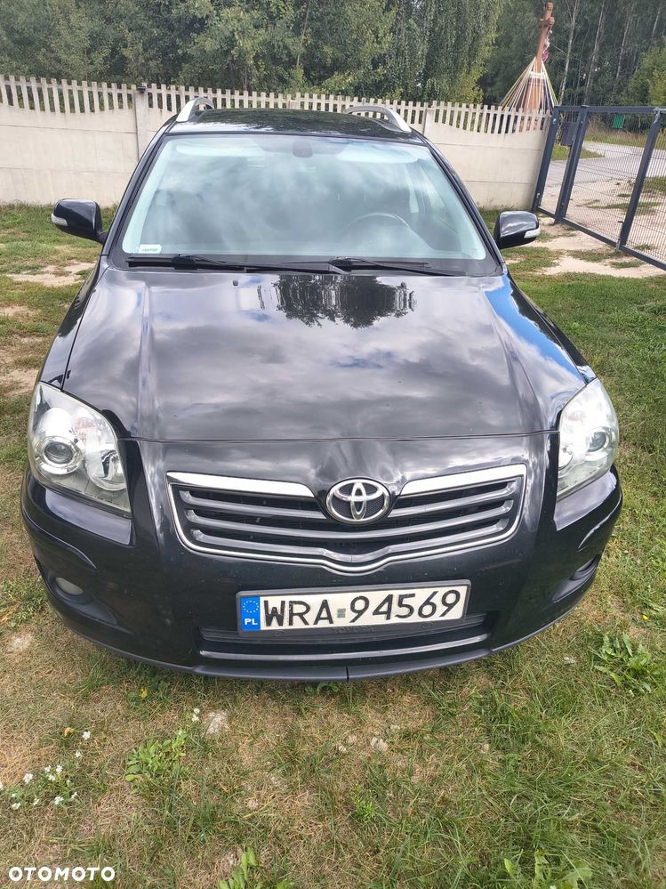 Toyota Avensis - 1