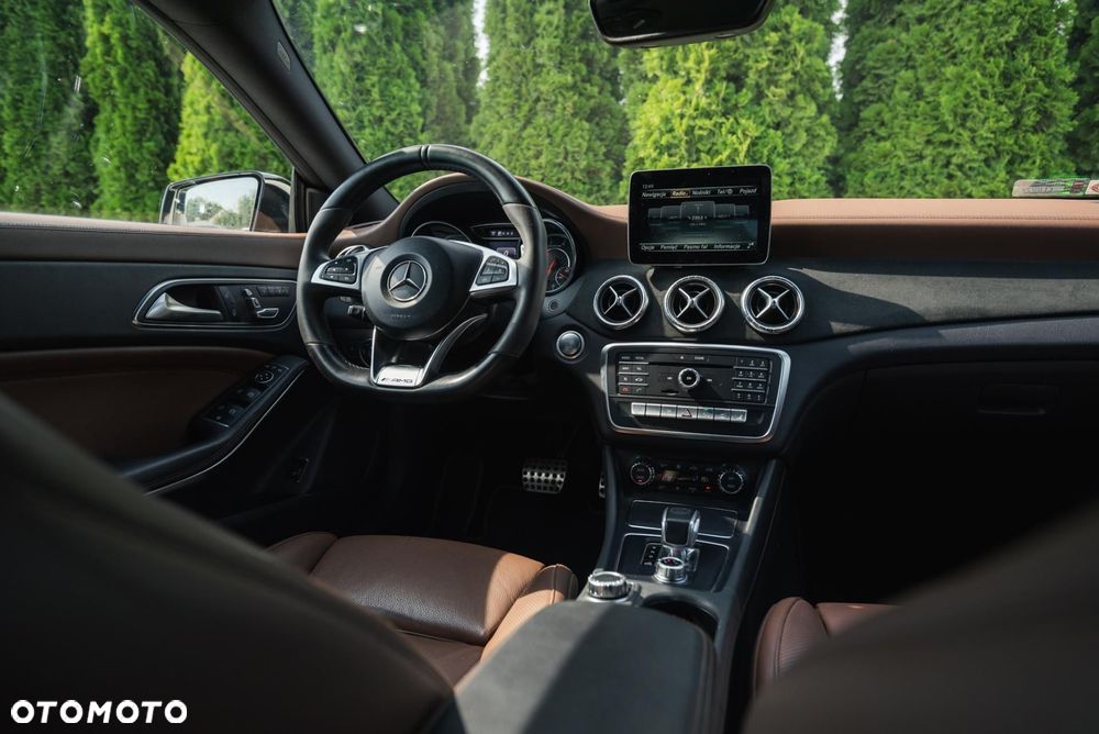 Mercedes-Benz CLA AMG 45 4-Matic - 17