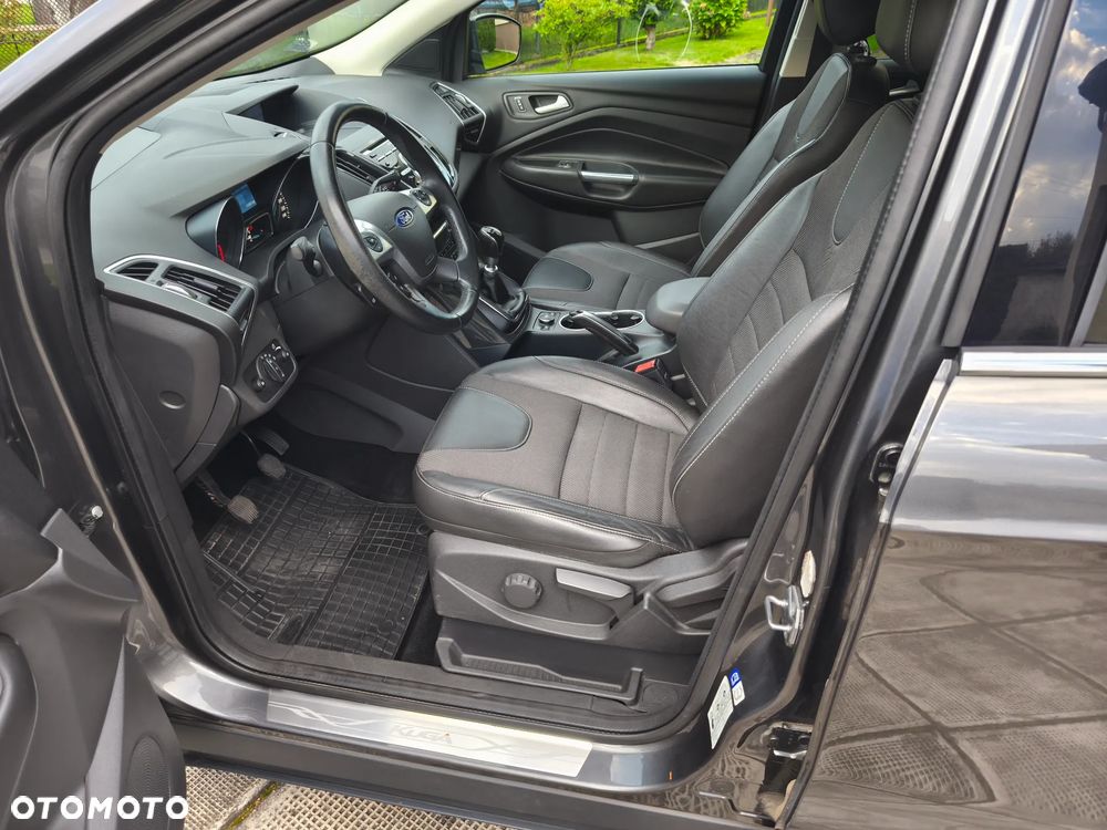 Ford Kuga - 13