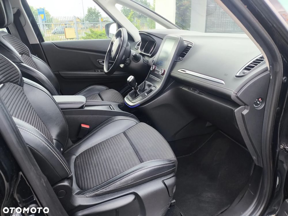 Renault Scenic - 8