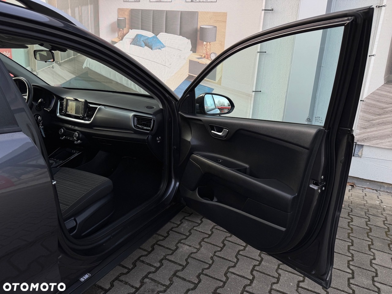 Kia Stonic - 11