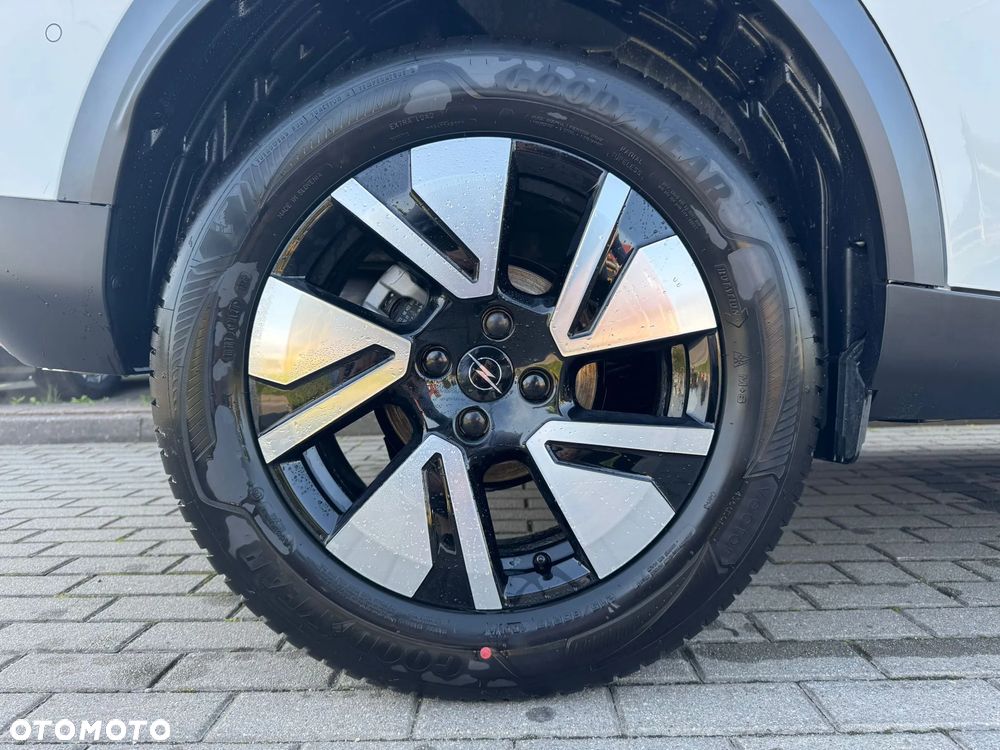 Opel Frontera 1.2 T mHEV GS eDTC6 - 24